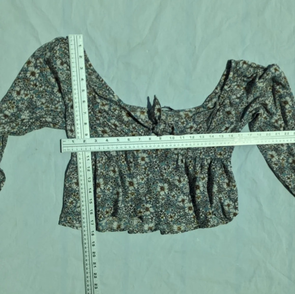 Patrons of Peace Tie Front Long Bishop Sleeve Crop Top Woman's XS Floral  Boho - Picture 3 of 6